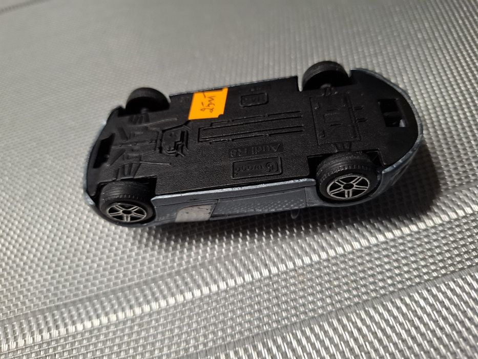Bburago audi r8 model samochodu