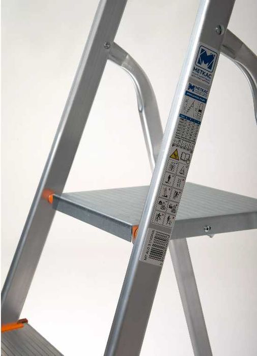 Драбини 1секційні,2секційні,3секційні,трансформер,госпблок,сарай