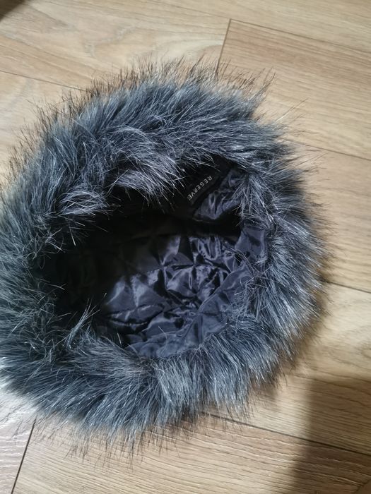 Czapka damska. Sztuczne futro