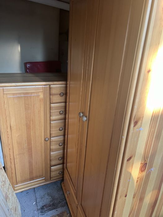 Szafa i komoda w zestawie