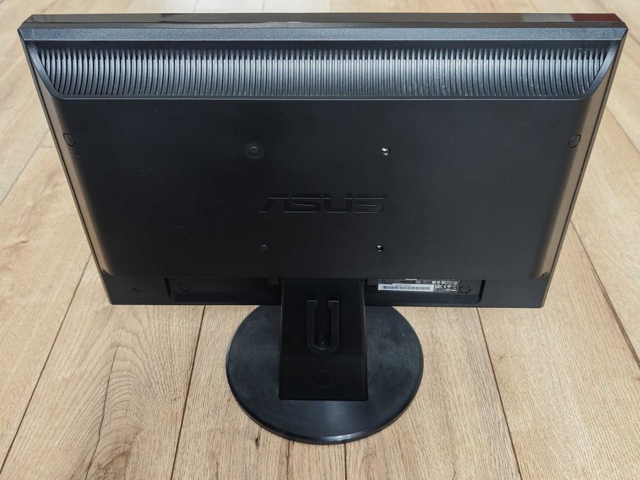 Monitor 19 cali ASUS VW193 1440x900