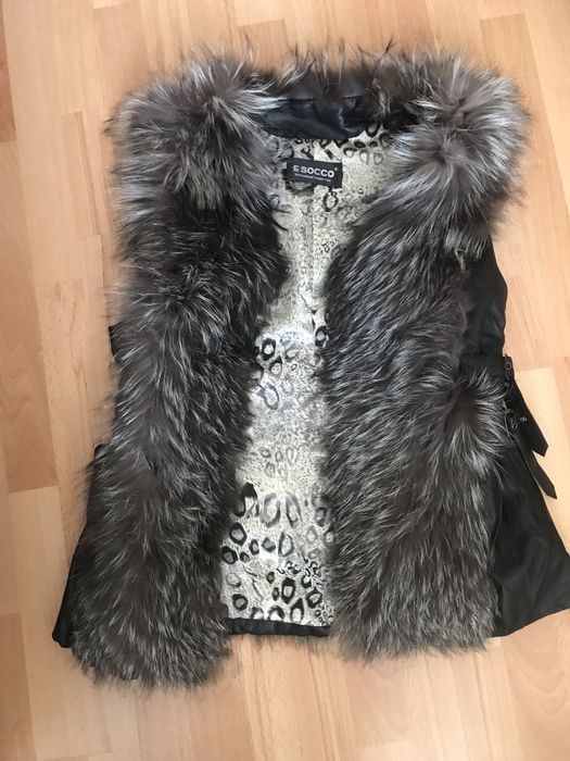 Хутряна безрукавка з натурального хутра