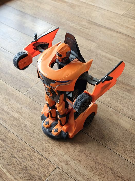 Zdalnie sterowany transformers auto-robot