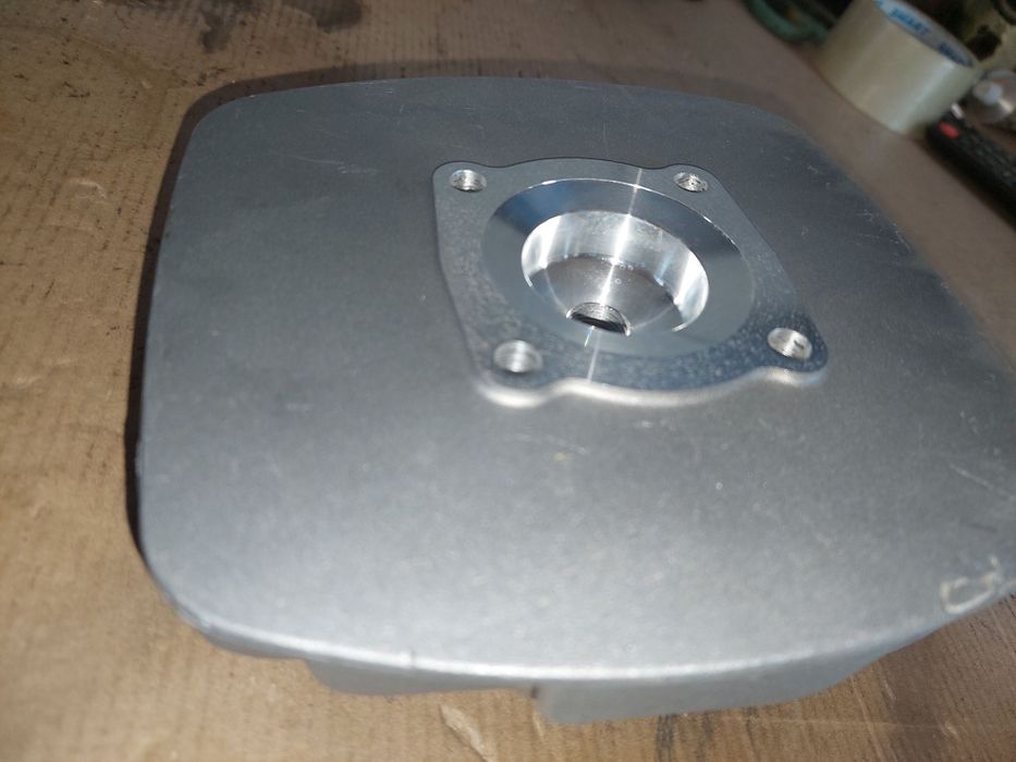 Nowa Polska glowica cylindra silnika wsk125
