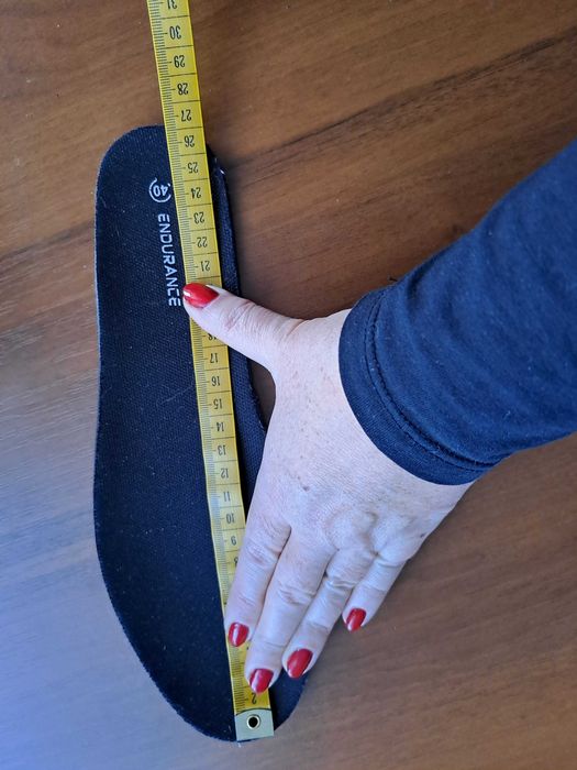 Nowe adidasy Endurance rozm. 40 w atrakcyjnej cenie