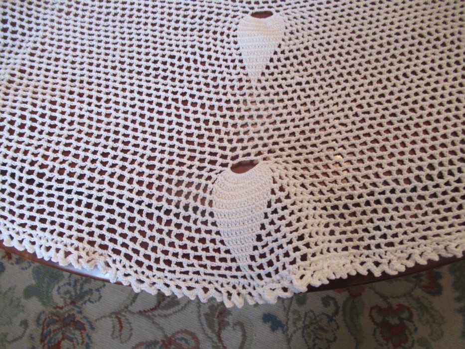 Toalha de Mesa redonda  em crochet 1,5 m