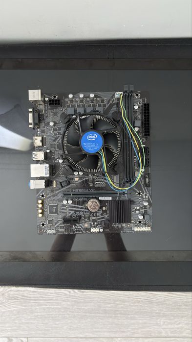 Płyta główna Gigabyte H510M V2 + procesor Intel i5-10400F
