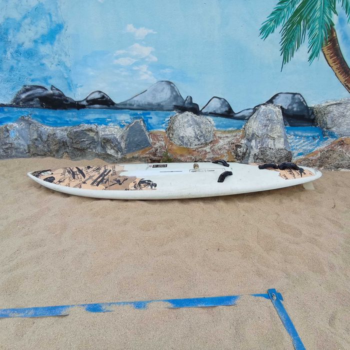 Pranchas de windsurf antigas, com patilhão