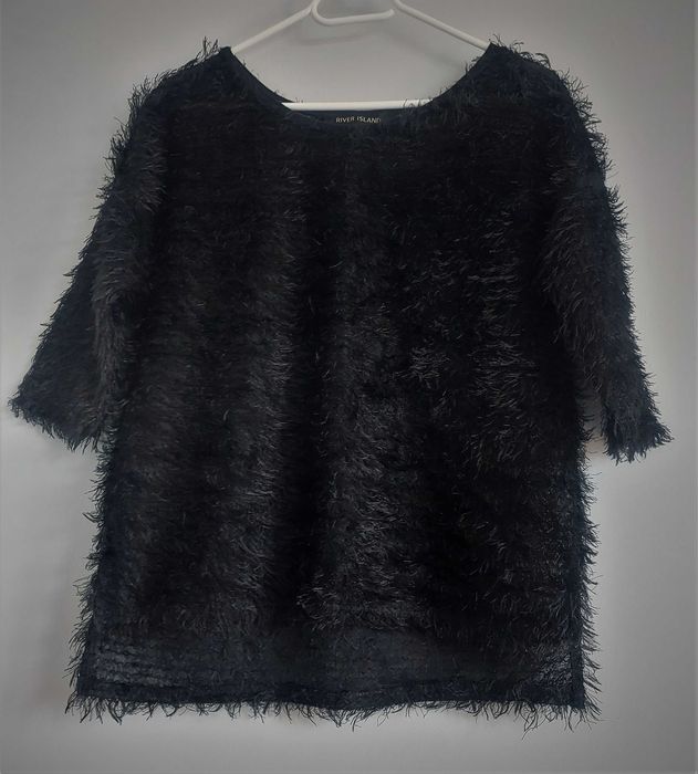 Czarna włochata bluzka River Island