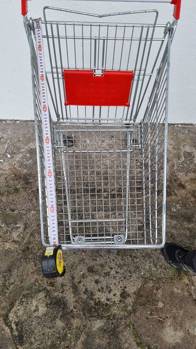 Wózki sklepowe  70l  sprzedam
