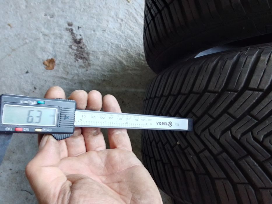 Cena za 2 Opony wielosezonowe 215/55r17 CONTINENTAL 2020r 6.5mm