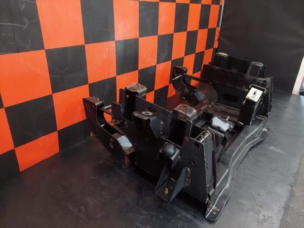 Charriot frente NISSAN Cabstar E Chassis (TL_, VL_)