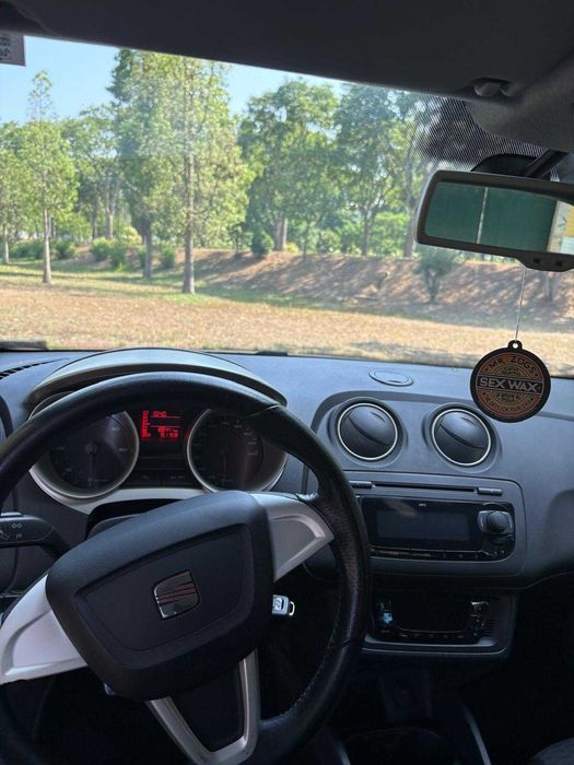 Seat Ibiza 1.6 TDI - Versão 25 anos