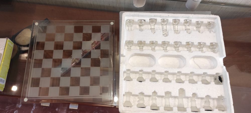 Jogo de Xadrez em vidro