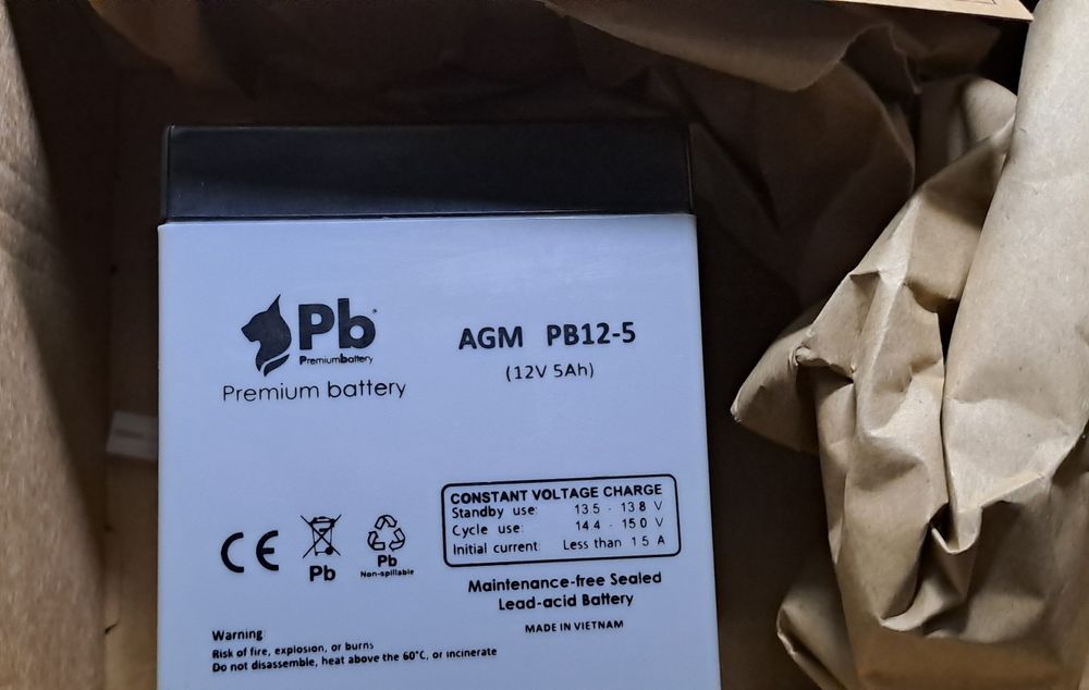 Bateria 12V para carro ou mota elétrica (nova)