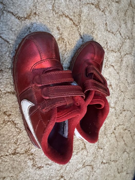 Кросівки, дитяче взвття