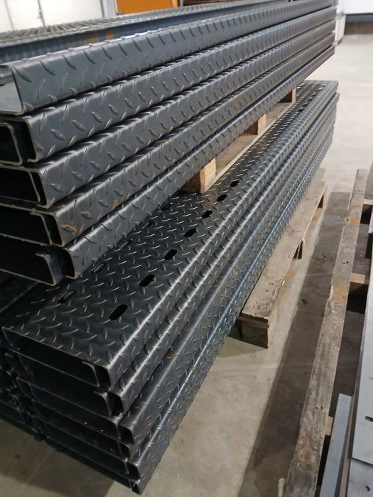 Blacha stalowa ryflowana 3mm - panel do zabudowy auto- lawety .