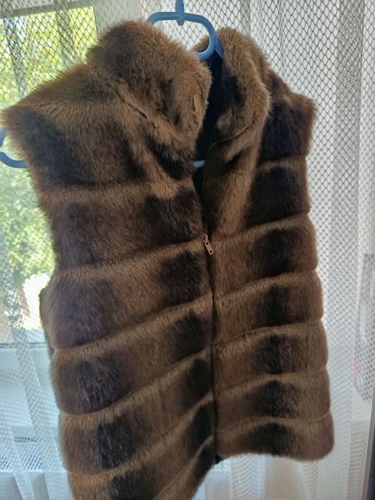Жилетка зі штучного хутра