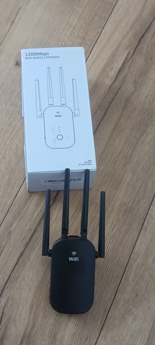 Wzmacniacz sygnału Wi-Fi 2.4 /5.8 GHz  transmisja 1200Mbps