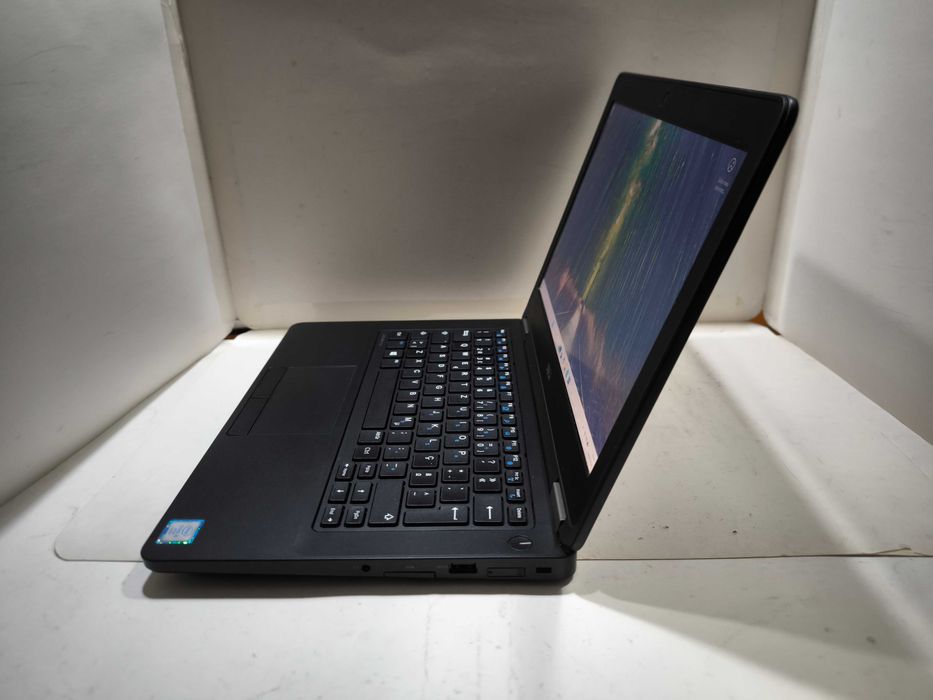 Dell Latitude E5270 i5 ssd 256GB 8GB HD