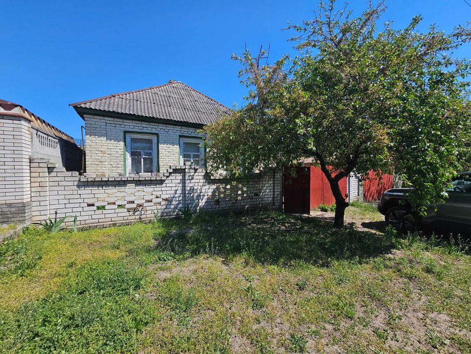Продаж класної земельної ділянки із широким фасадом у гарній локації