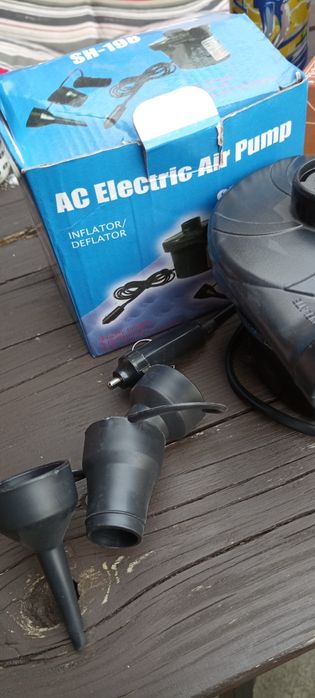 Pompka do materacy i zabawek