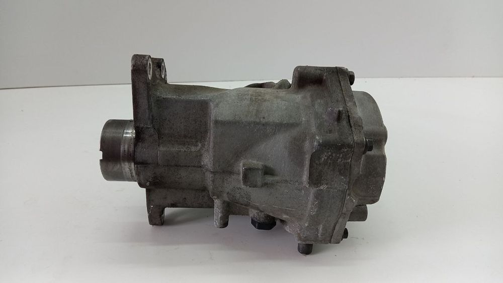 Редуктор переднего моста Volvo XC60 S80 V70 V70 2.4 D5 2015 31325104