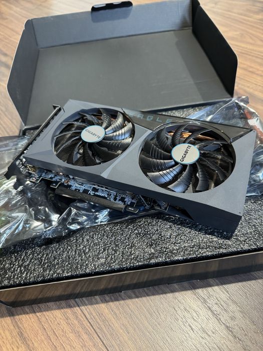 Gigabyte GeForce RTX 3060 Ti Eagle OC 8GB