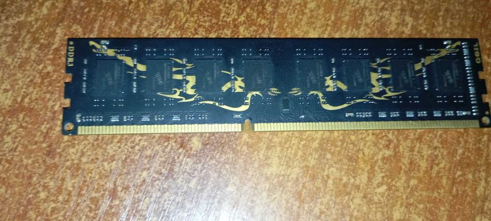 Оперативна пам'ять 4GB DDR3