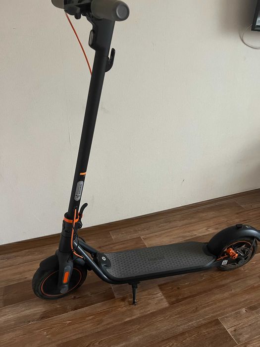 Електросамокат Segway-Ninebot