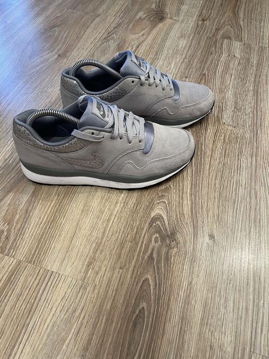 Nike Air Safari