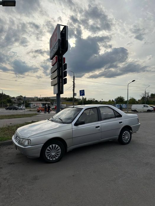 Продам автомобиль Пежо 405