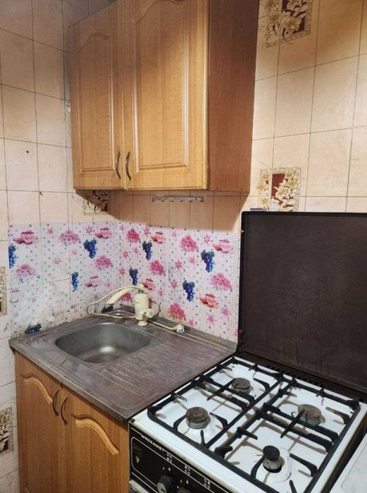 Продам 1- кімнатну квартиру  31 кв.м. по вул. Здолбунівська,1