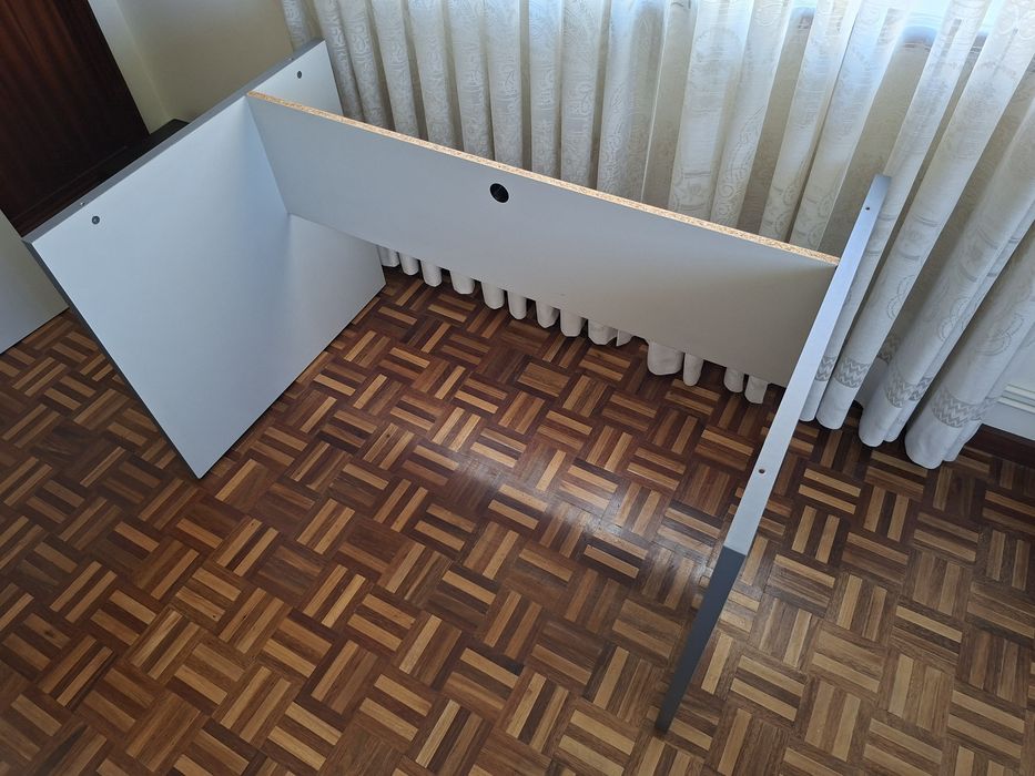 Mesa de secretária