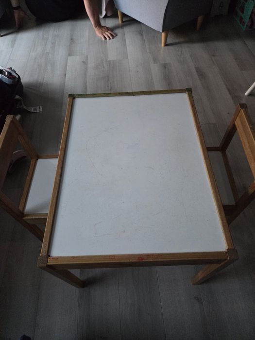 Stolik i dwa krzesła IKEA
