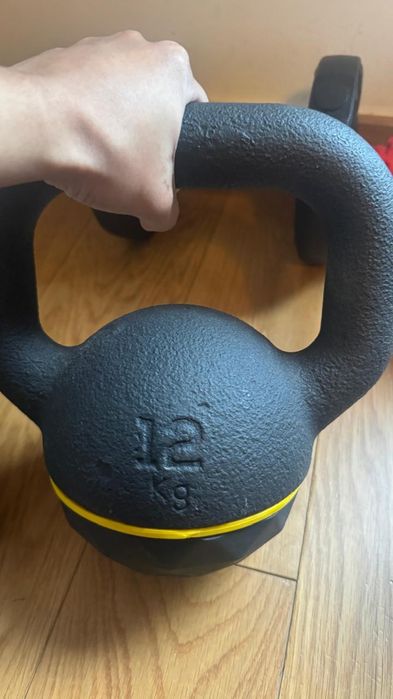 Conjunto de Musculação: Kettlebells (6kg + 12kg) e Halteres Ajustáveis