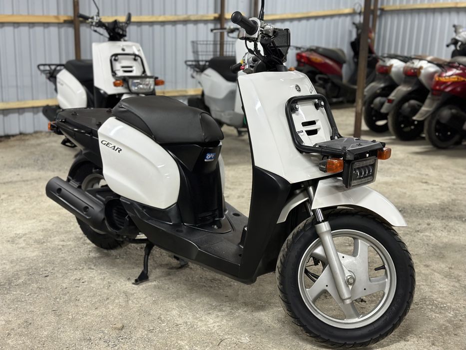 Скутер, мопед Yamaha Gear з контейнера.