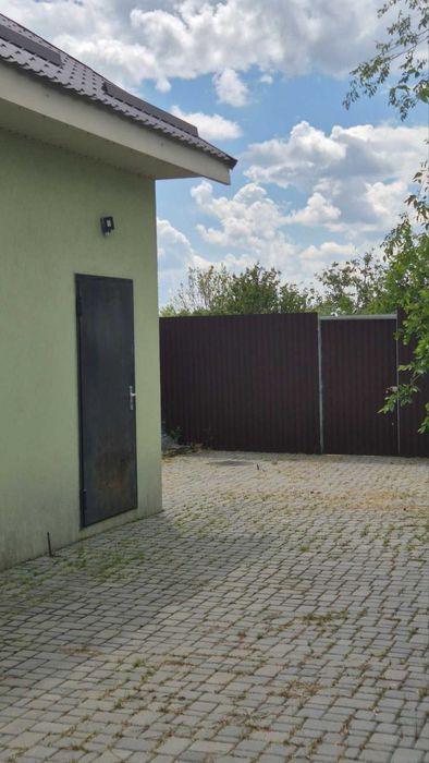 ПРОДАМ помещение Шоссейная 23 ЦЕНТР  ( Подгородние) 100 м2  53 000 $