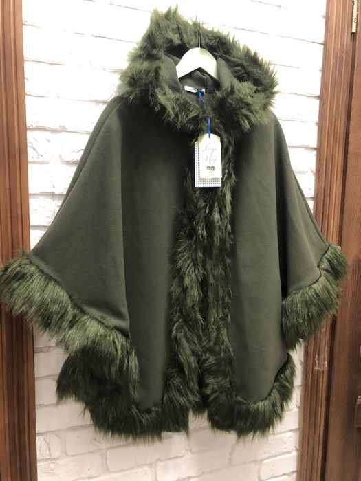 Пончо, пальто, накидка оверсайз Італія