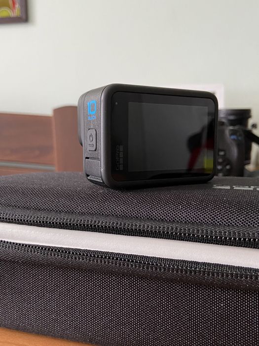Продам GoPro (10) + 2 акумулятора +карта памʼяті на 256гб в подарунок