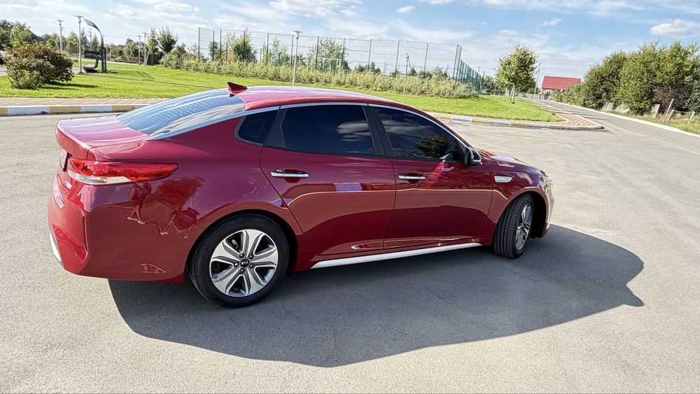 Kia Optima Hybrid/Ex 2017 рік