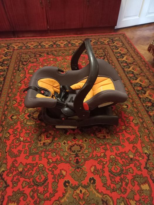 Автокрісло детяче.