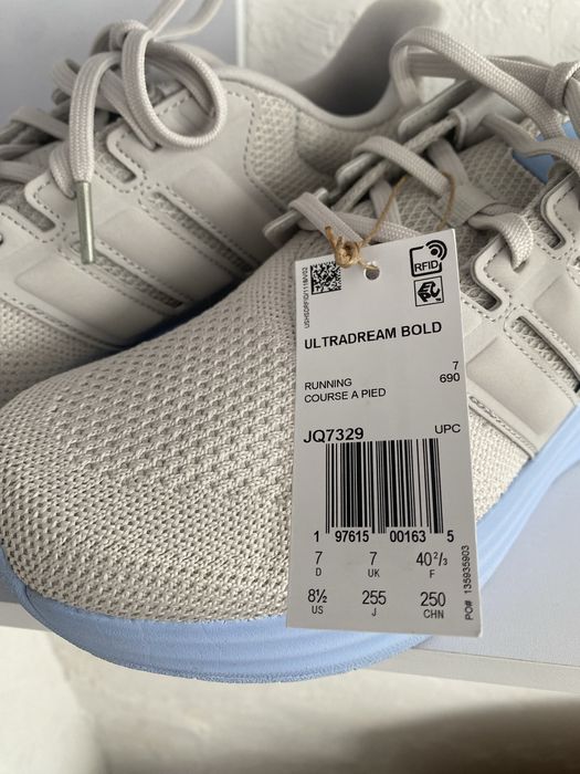 Кроссовки женксие Adidas ULTRADREAM BOLD