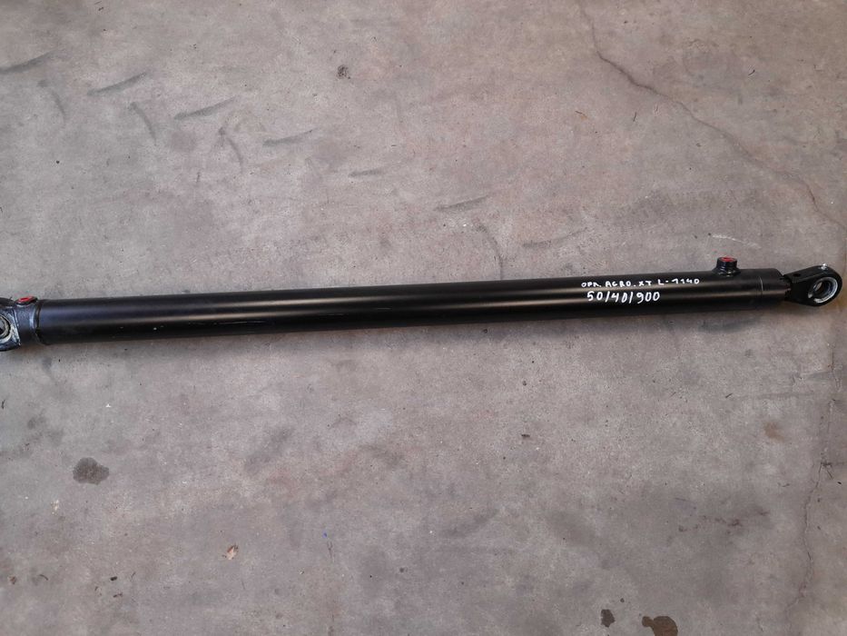 Siłownik hydrauliczny skok 900 opryskiwacz