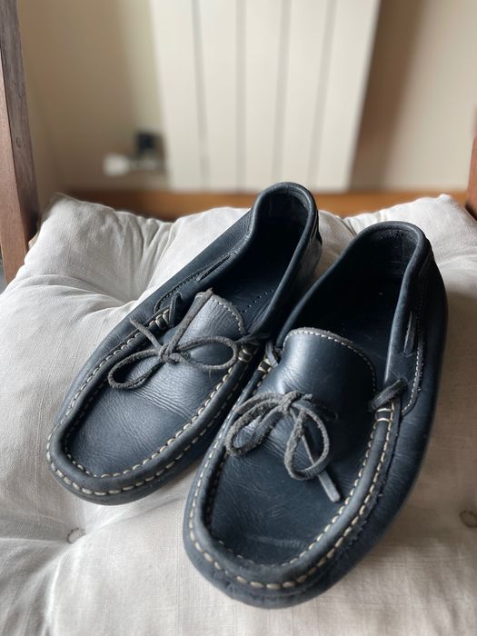 Mocassins em pele