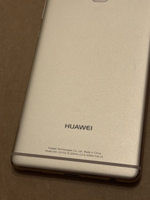 Huawei EVA-L19  telefon