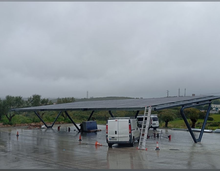 Instalação painéis fotovoltaicos