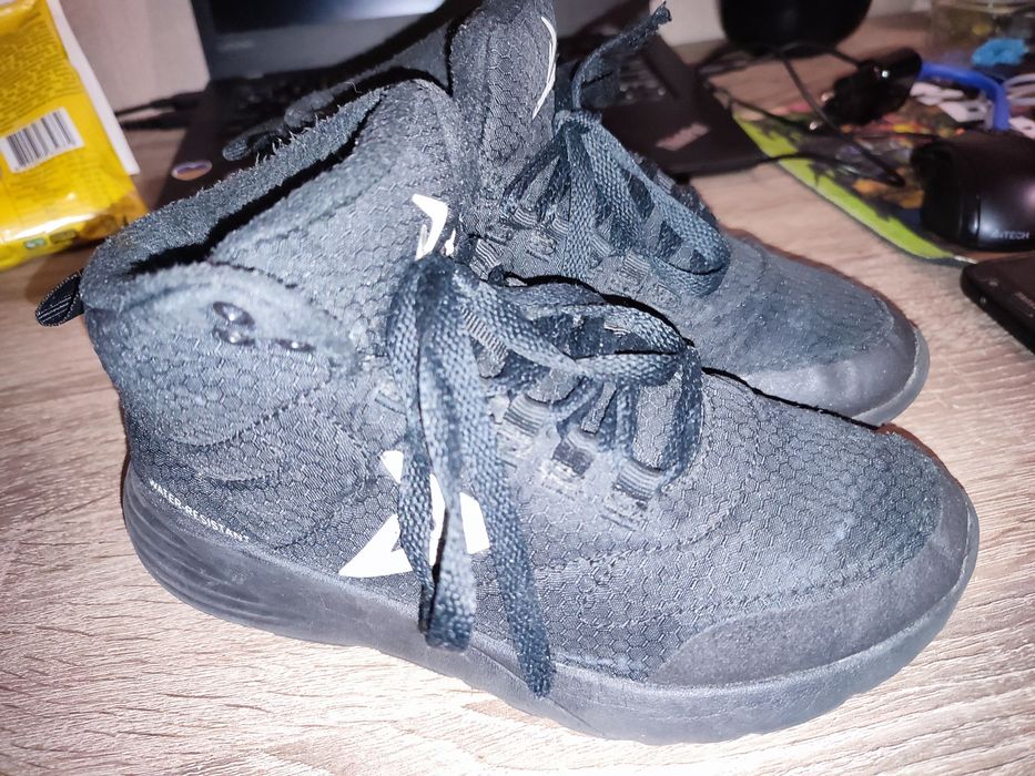 Тёплые кроссовки demix, размер 33 на ногу 19-19.5 см