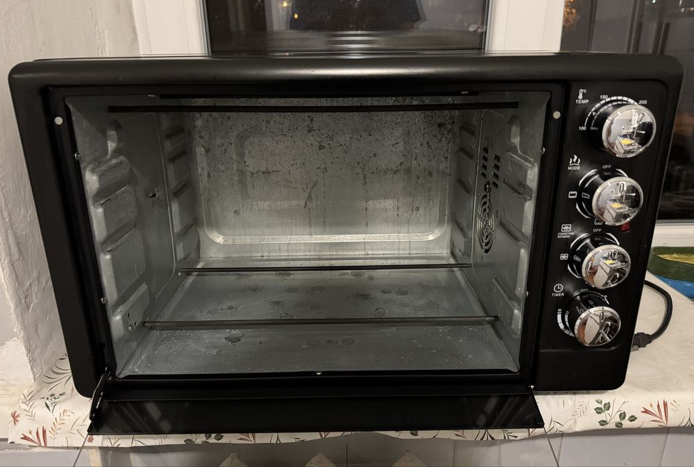 Піч електрична Grunhelm GN50ARC