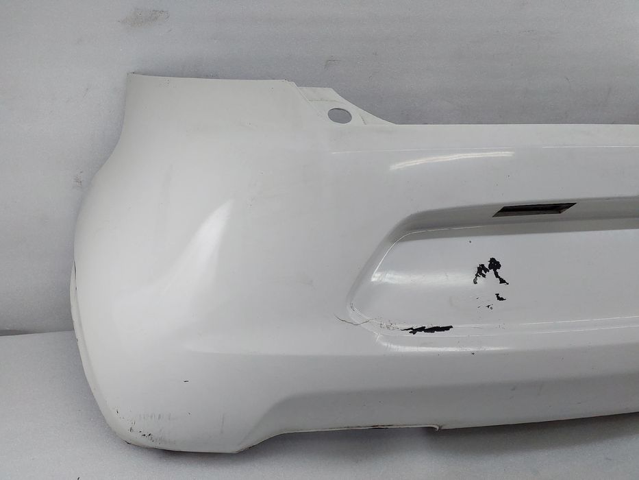 Pára-choques trás FORD Ka (RU8)